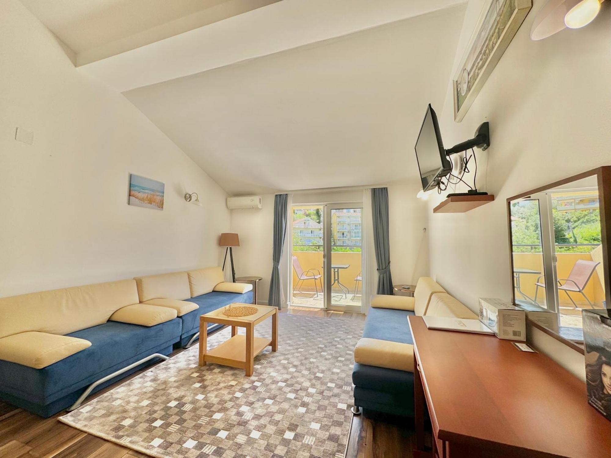 For-A Apartmani Bečići 外观 照片