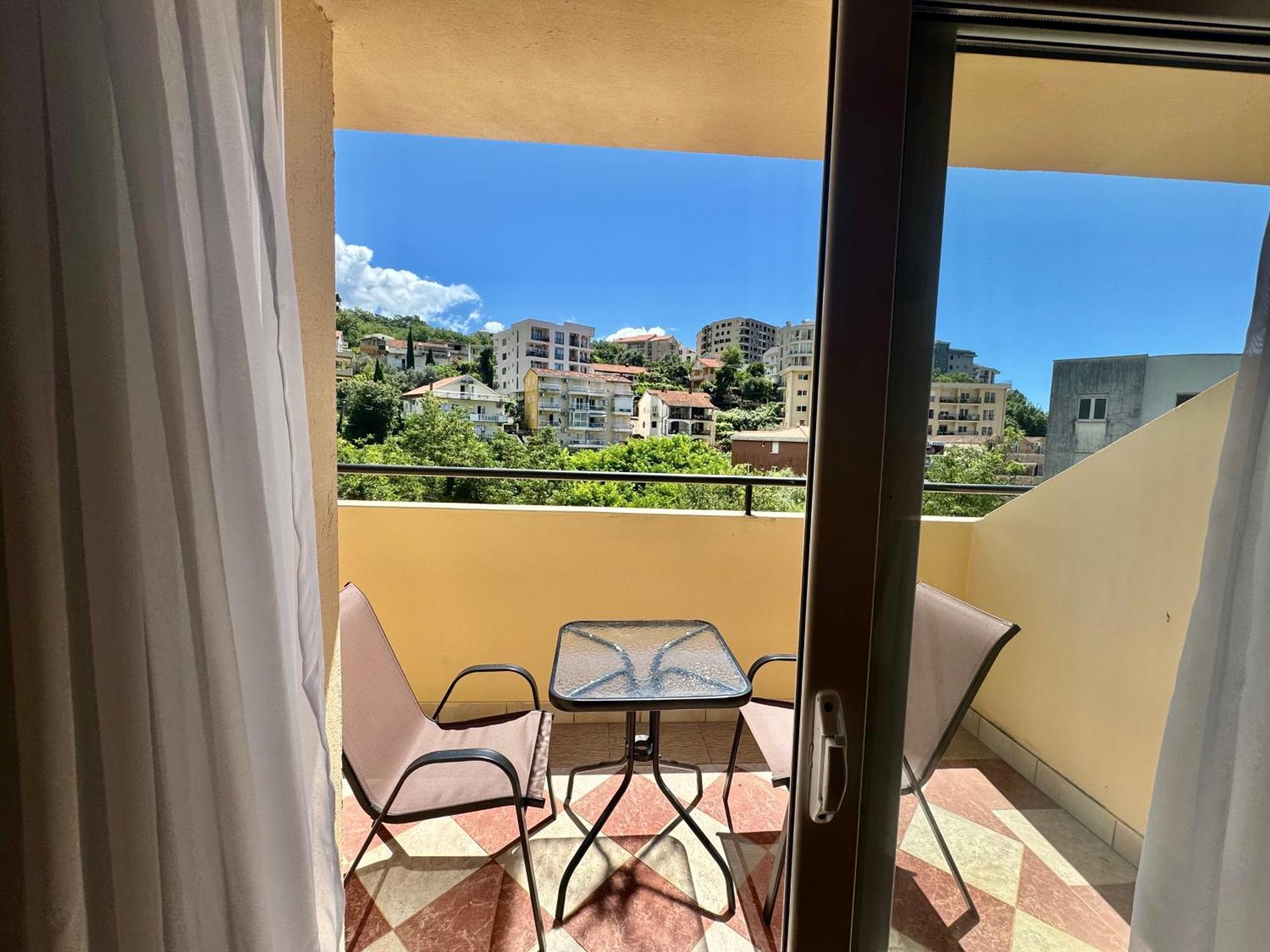 For-A Apartmani Bečići 外观 照片