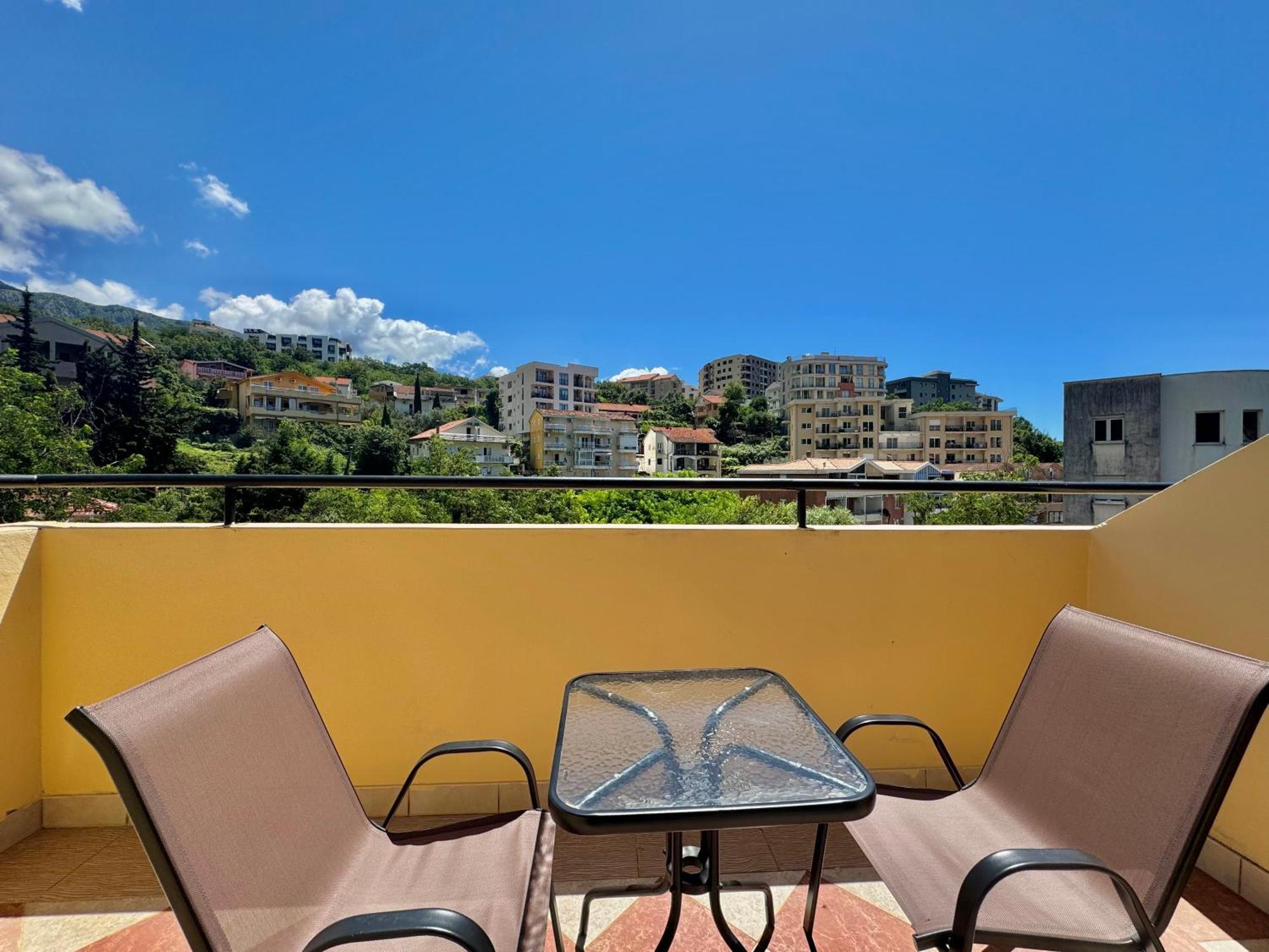 For-A Apartmani Bečići 外观 照片