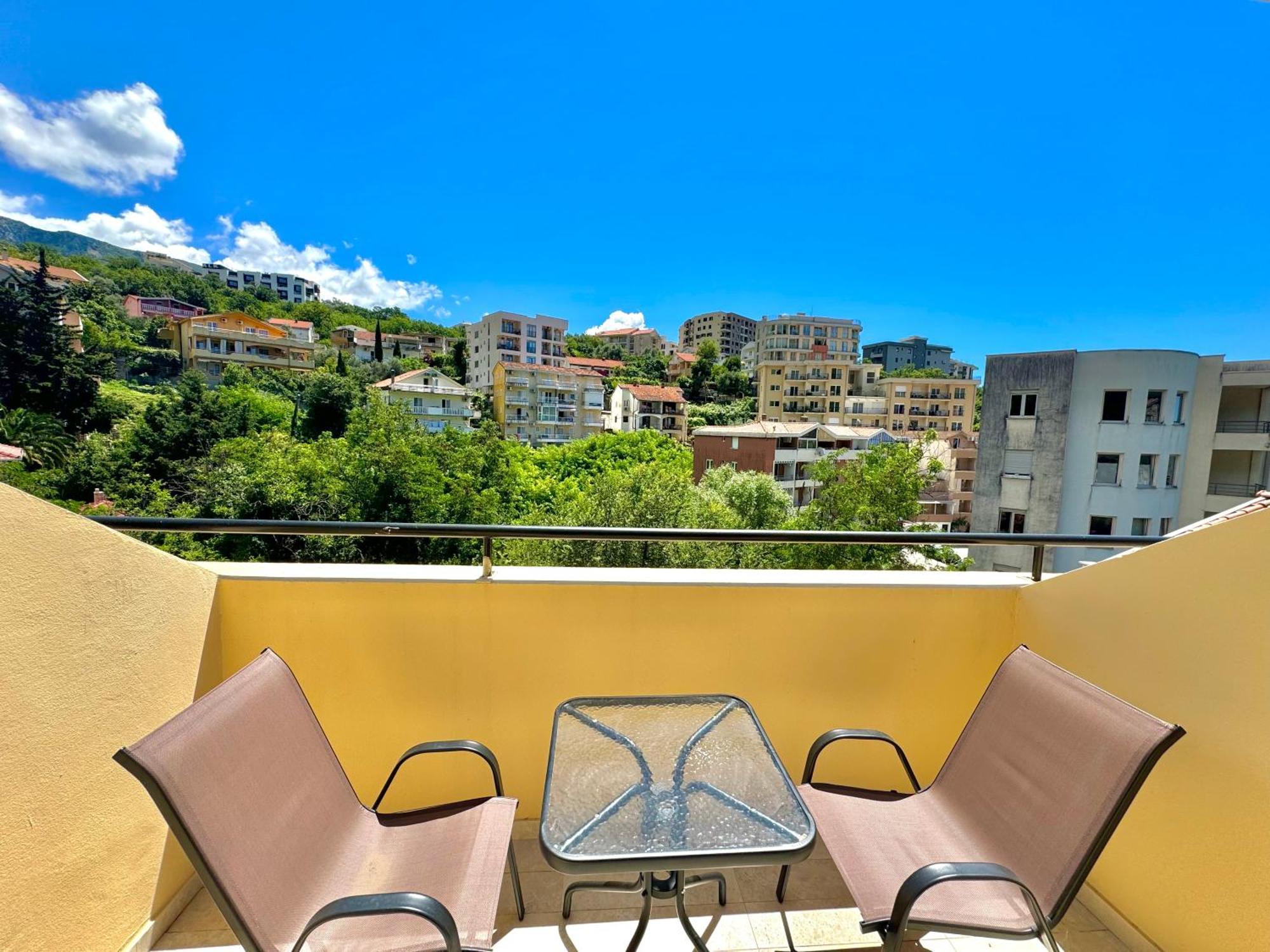 For-A Apartmani Bečići 外观 照片